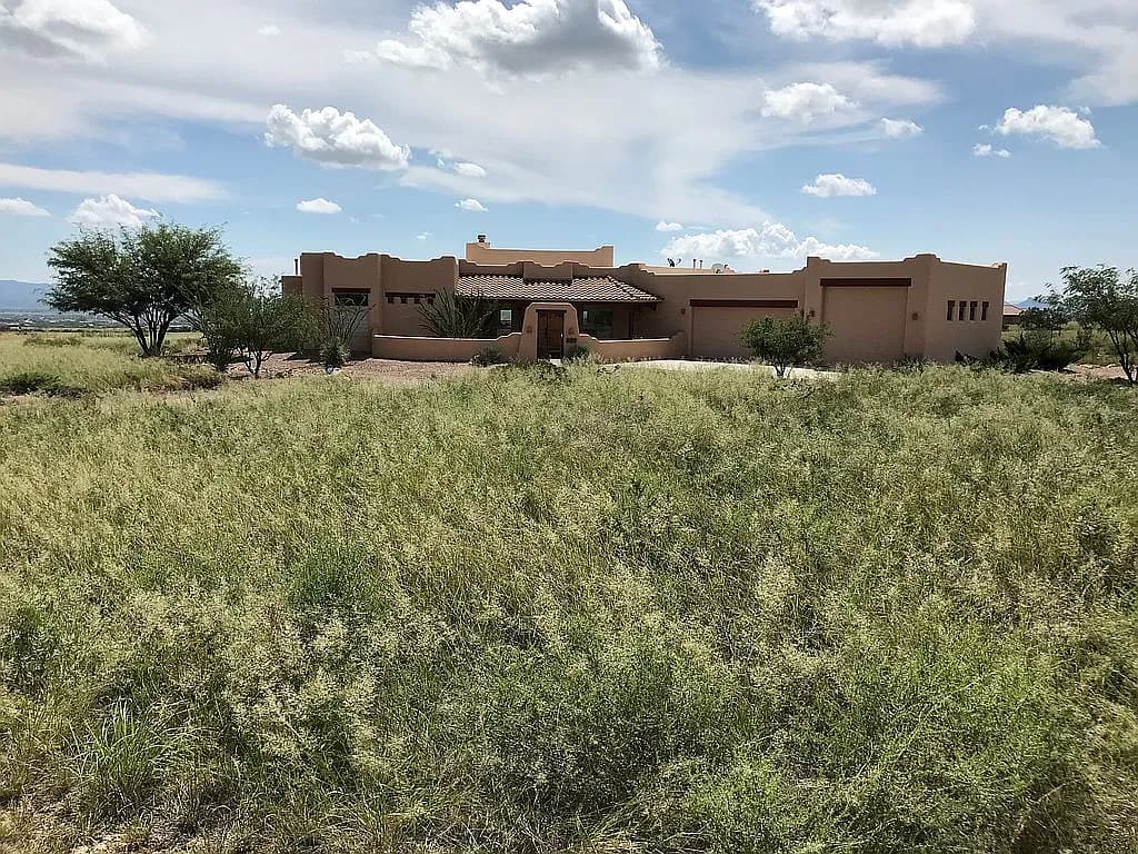 6090 E Molly Dr — exterior photo