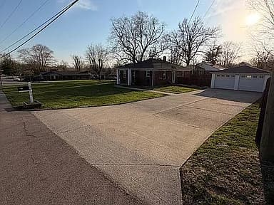 3012 Bergdolt Rd — exterior photo