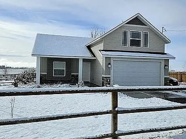 237 Honeysuckle Ln — exterior photo