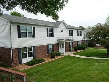 244 Carriage Ct — exterior photo