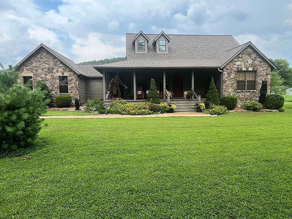 115 S Riverview Ln — exterior photo