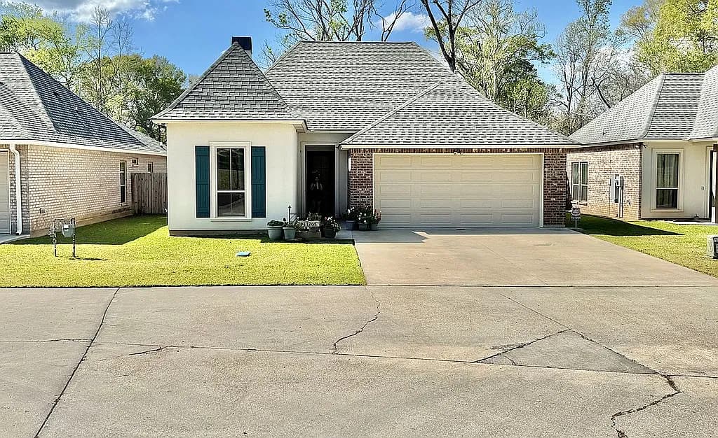 131205 Cedar Quarters Dr — exterior photo