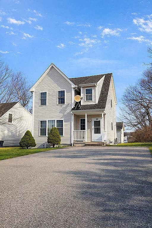 5 Thamesview Rd — exterior photo