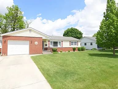 718 E Stewart Dr — exterior photo