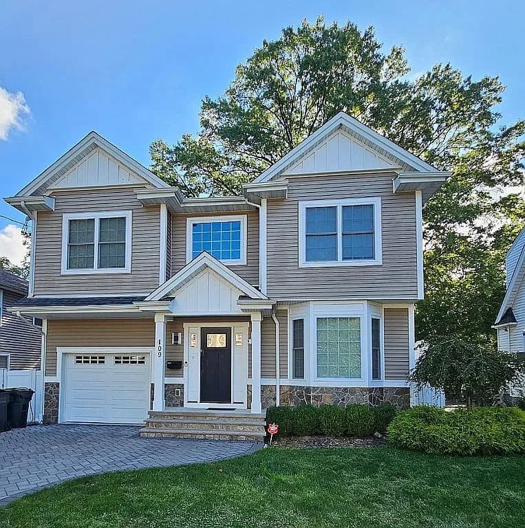 109 Wilbur Rd — exterior photo