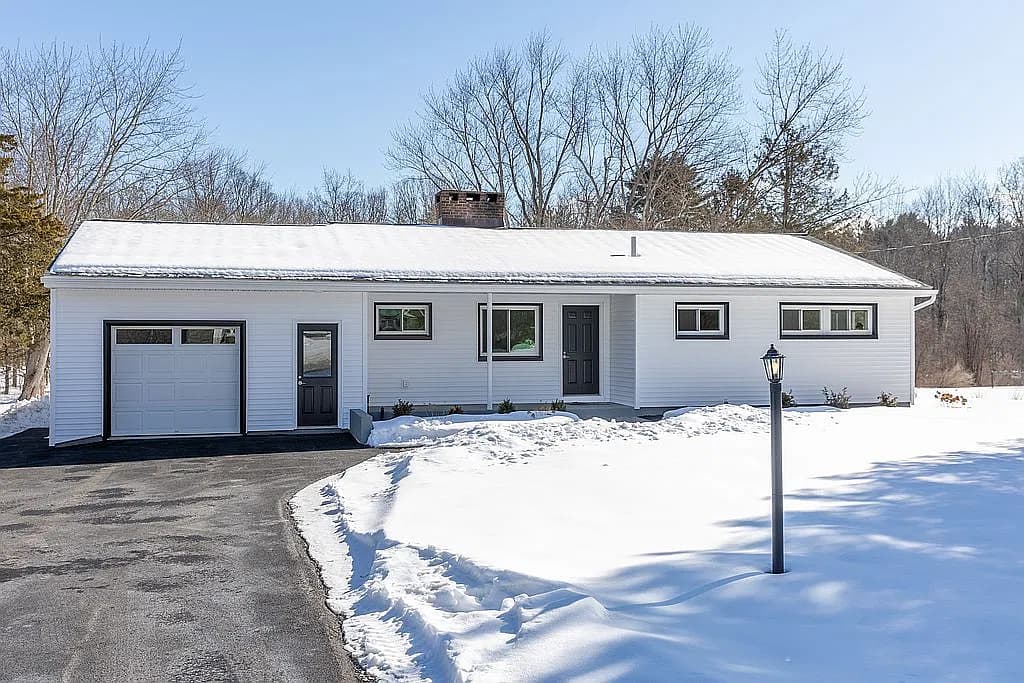42 High Mills Rd — exterior photo