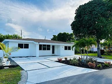 132 Almar Dr — exterior photo