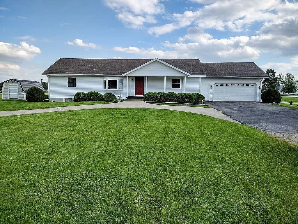 7950 W 615 S — exterior photo