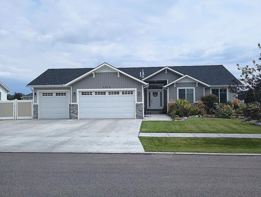 5026 Cassie Dr — exterior photo