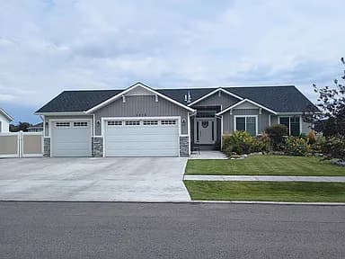 5026 Cassie Dr — exterior photo