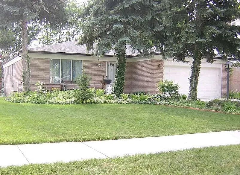 33136 Breckenridge Dr — exterior photo