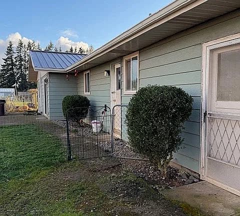 3664 71st Ave SE — exterior photo