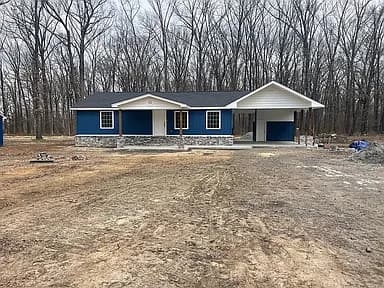 17301 Highway 64 — exterior photo