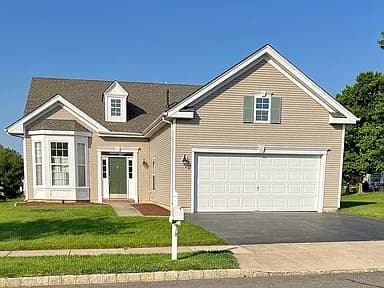 49 Bunker Hill Dr — exterior photo