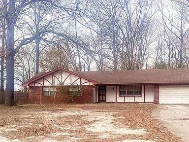 48 White Oak Dr — exterior photo