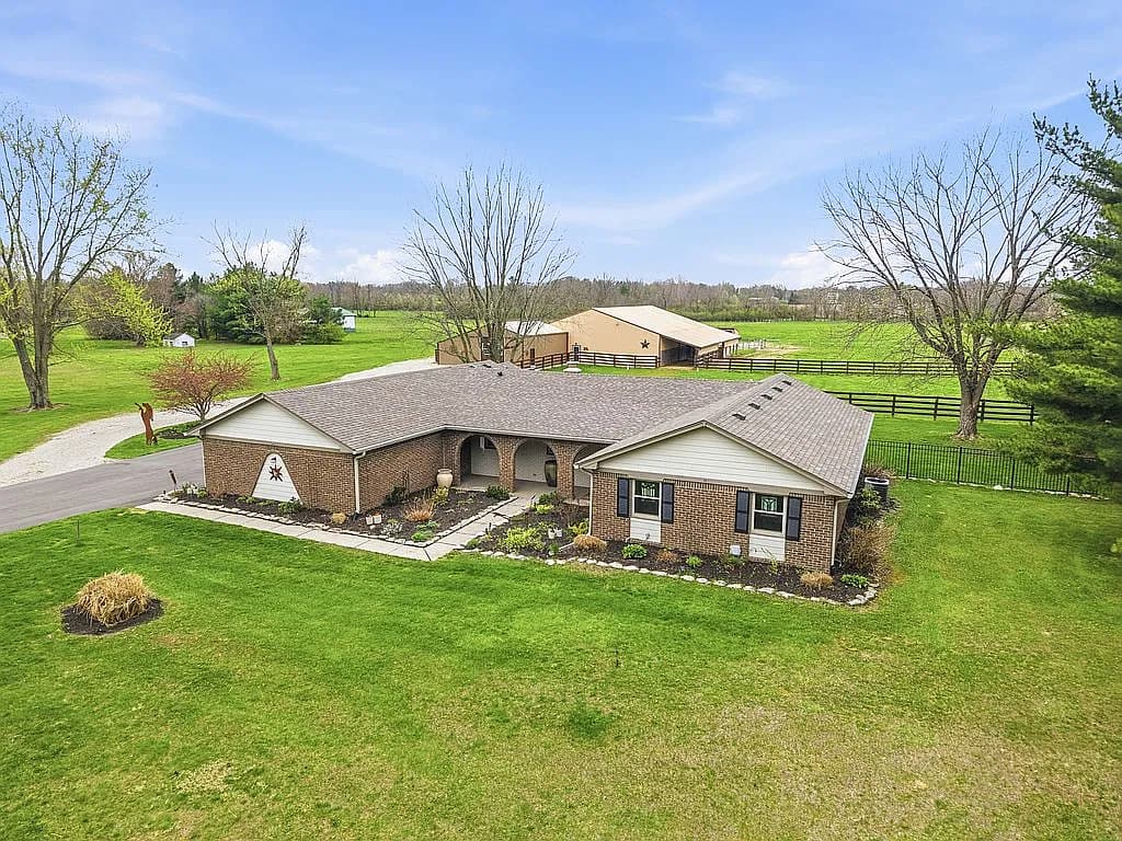 8080 Knapp Rd — exterior photo