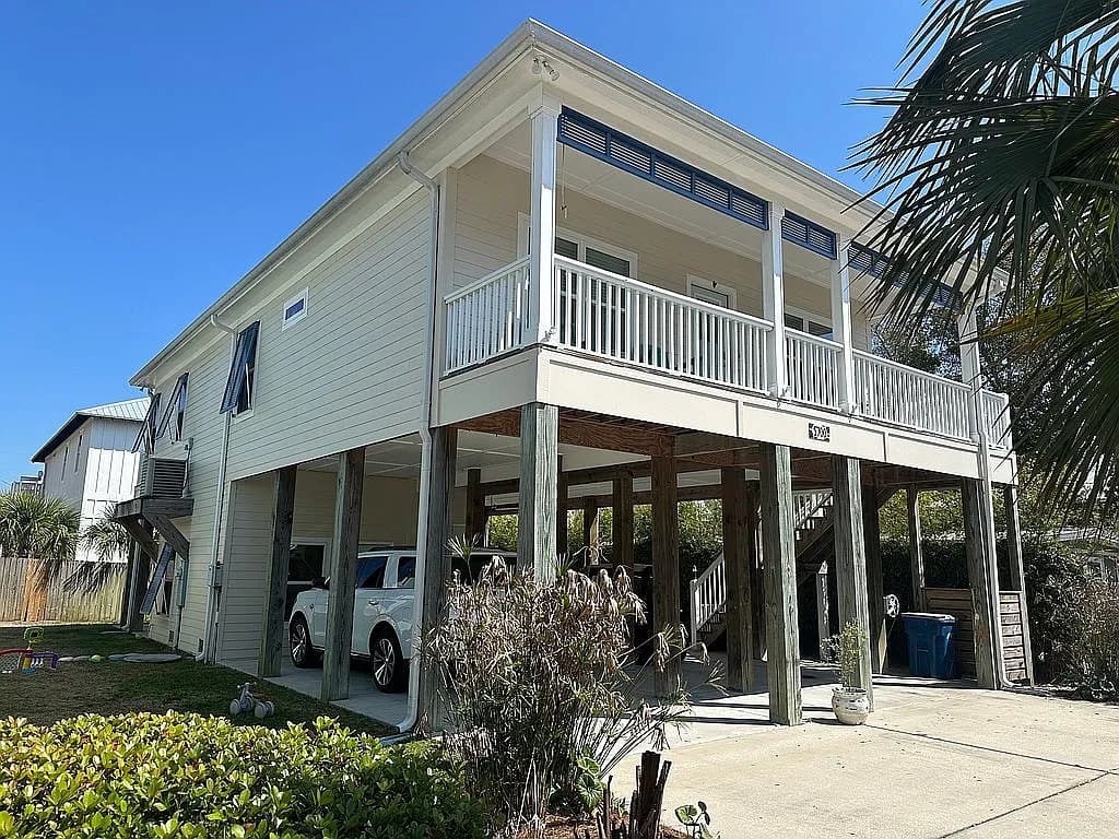 5700 Bear Point Ave — exterior photo
