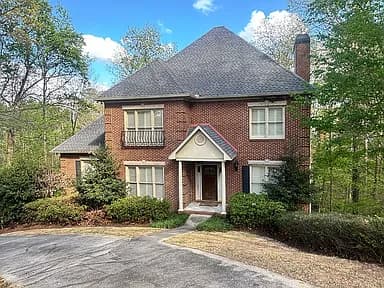 1905 River Woods Rd — exterior photo