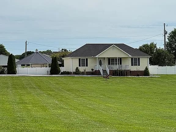 2753 Kinneys Rd — exterior photo