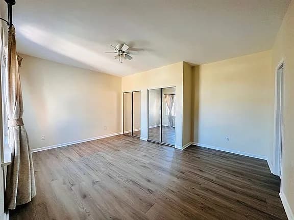 303 Amersham Dr Unit C — exterior photo