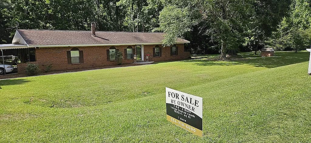 550 Hartford Lake Rd — exterior photo