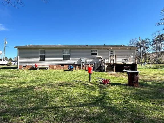 1090 Chestnut Grove Rd — exterior photo