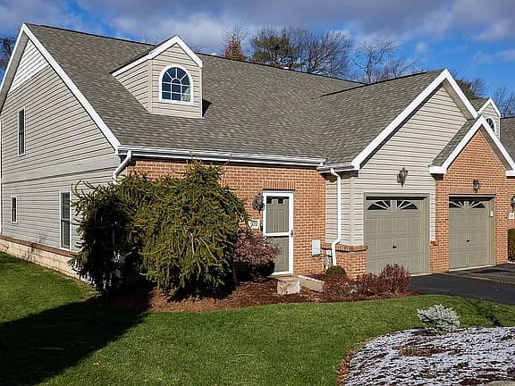 3032 Duncan Ln — exterior photo