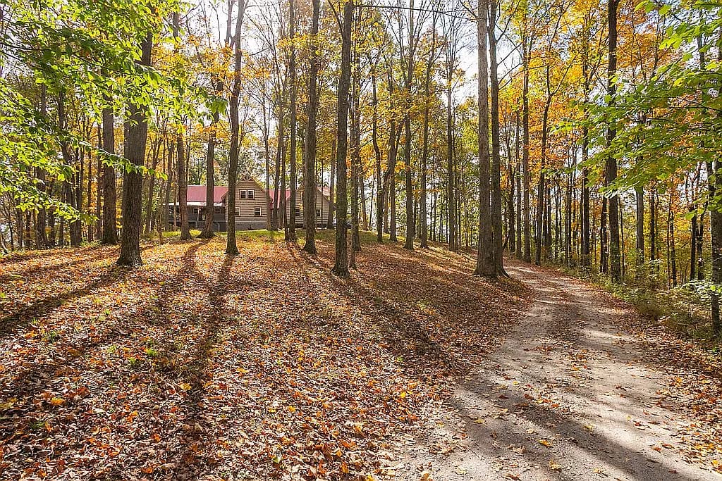 2274 Clay Lick Rd — exterior photo