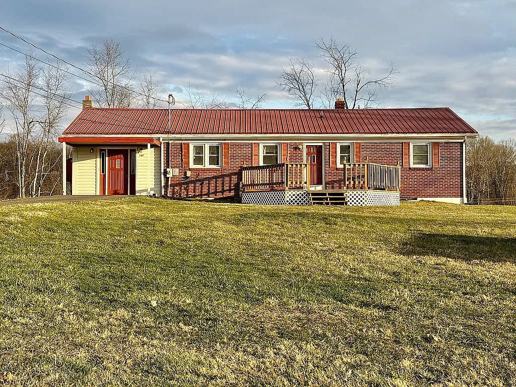147 Colonial Heights Dr — exterior photo