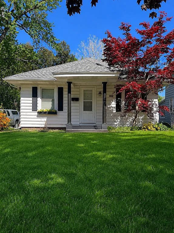 1946 Wyoming Ave SW — exterior photo