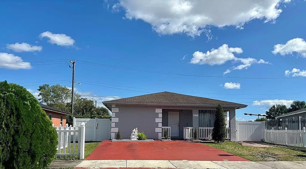 3177 NW 75th Way — exterior photo