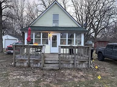 55305 Woodland Ave — exterior photo