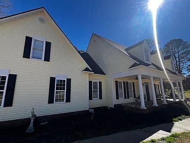 2819 Sellars Rd — exterior photo