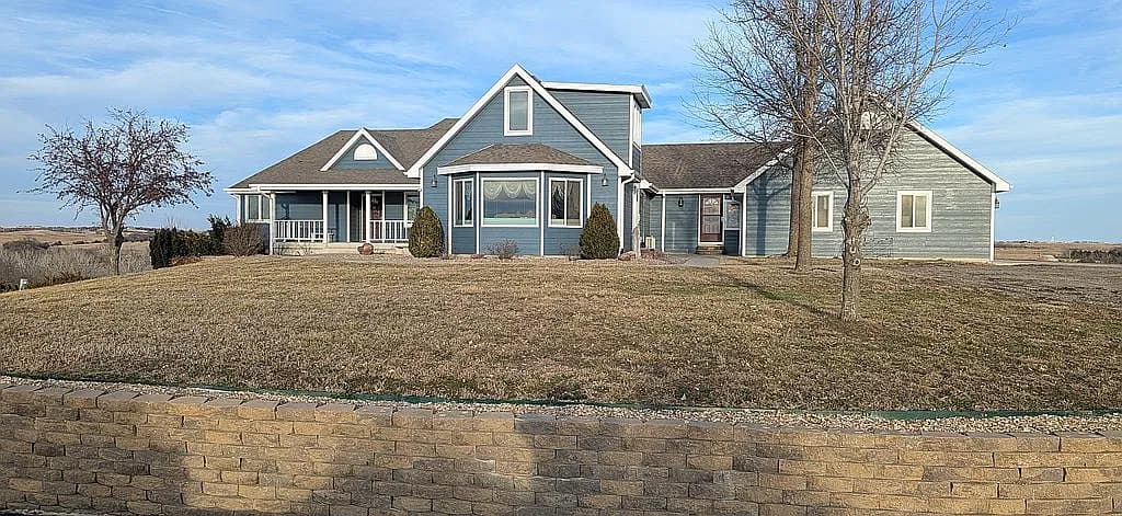 25150 Oregon Trail Rd — exterior photo