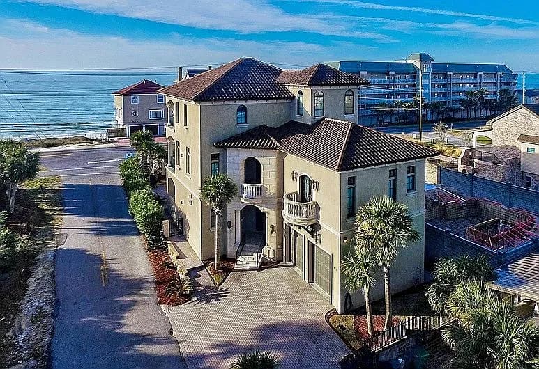 906 Scenic Gulf Dr — exterior photo