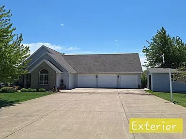 2974 Par Trl — exterior photo