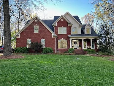 391 Indian Trce — exterior photo