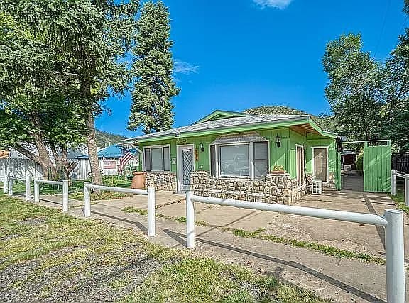 108 Horton Cir — exterior photo