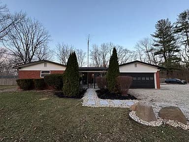 6800 E Lewis Dr — exterior photo