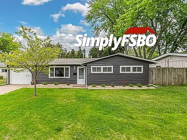 1441 Lakewood Dr — exterior photo
