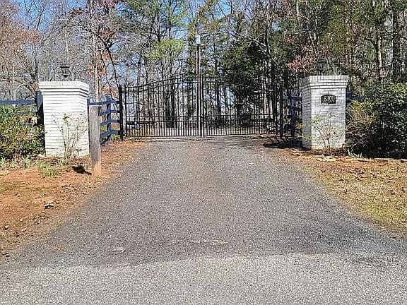 8301 Waxhaw Creek Rd #87 — exterior photo
