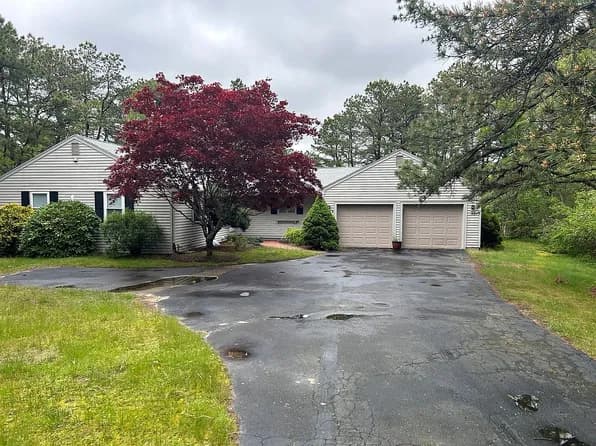 16 Mooring Cir — exterior photo