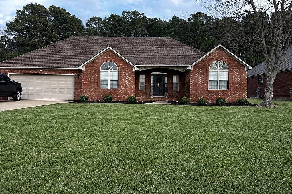 1786 Killough Rd N — exterior photo