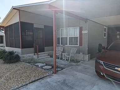4919 Mullette Ln — exterior photo