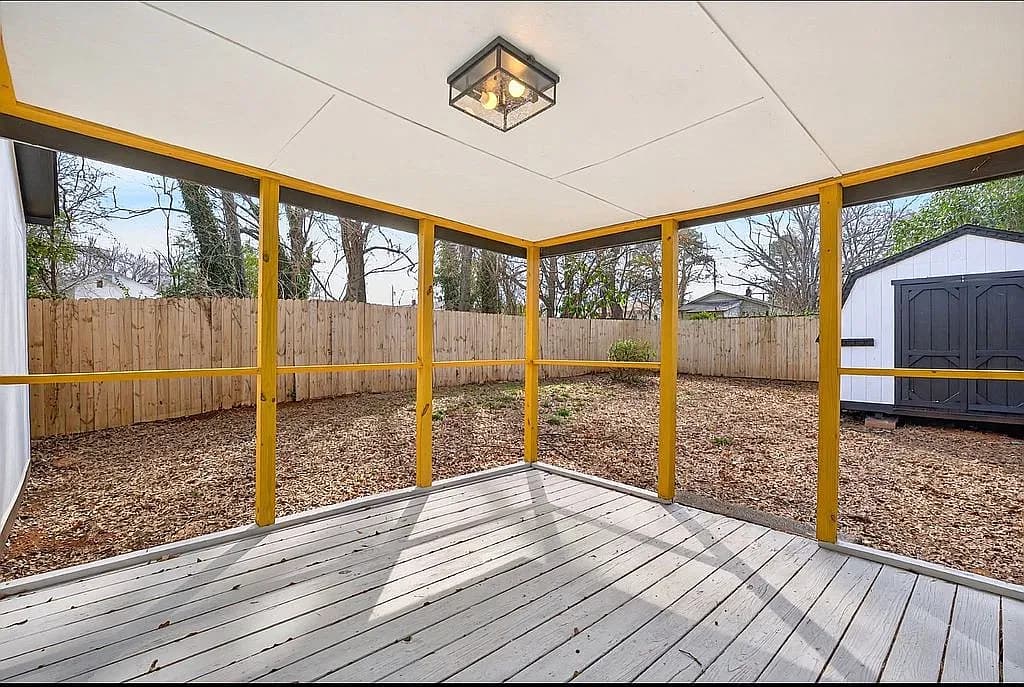 7 Hendricks St — exterior photo