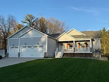 6492 Harbor Pines Ln — exterior photo