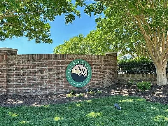 3002 Bay Shore Ln — exterior photo