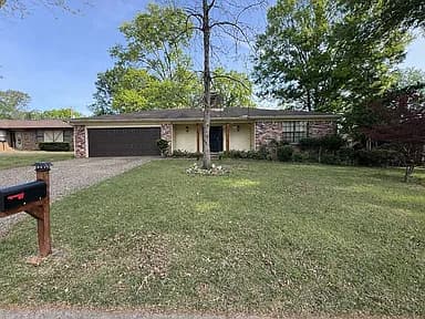 1304 Cornflower Ln — exterior photo