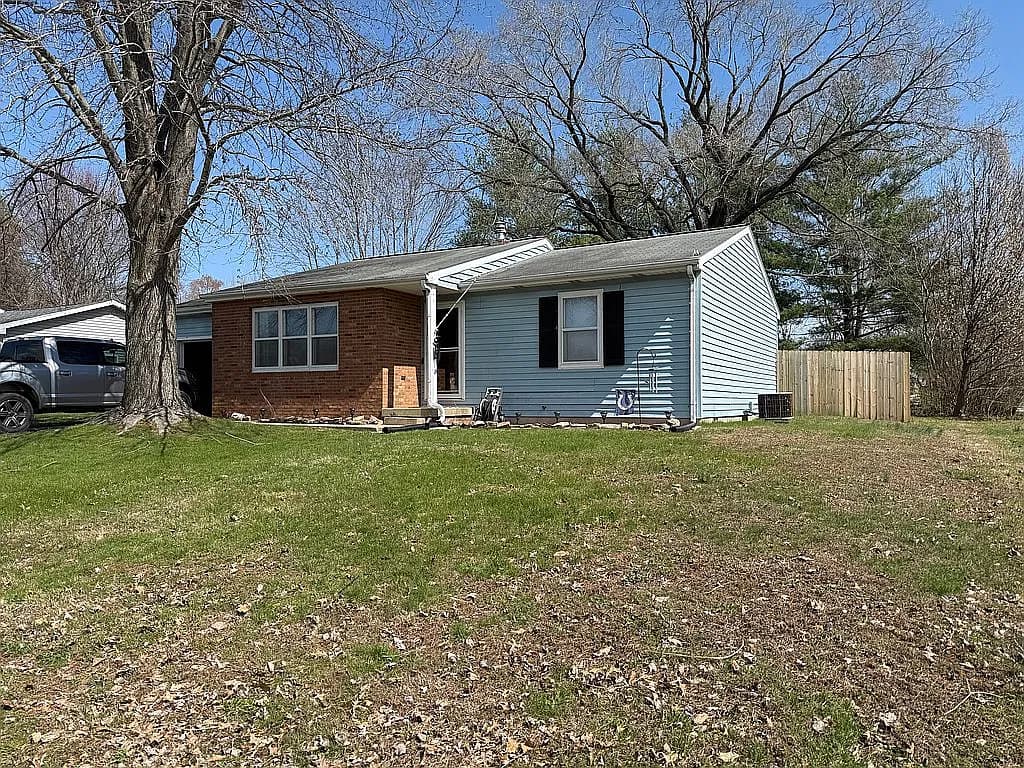 908 Imperial Dr — exterior photo