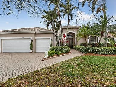 1599 SE Ballantrae Ct — exterior photo